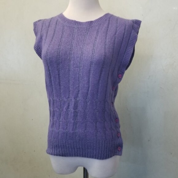 The Denver sleeveless side buttons sweater women's size Medium (AB-1) - Picture 2 of 8